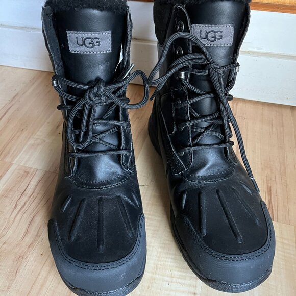 UGG Black Felton Boots - Picture 2 of 5